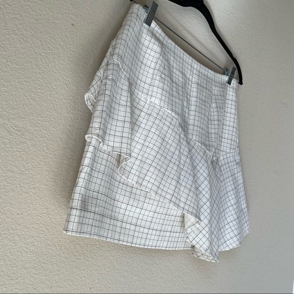 Joie Botan White Plaid Ruffle Tiered Mini Skirt, size 8 - Picture 11 of 16